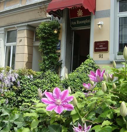 Hotel Am Roonplatz Bonn Buitenkant foto