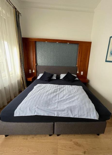 Hotel Am Roonplatz Bonn Buitenkant foto