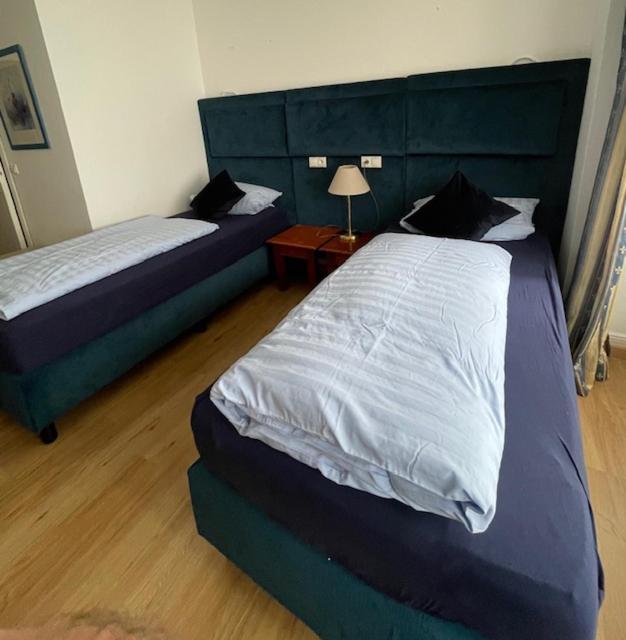 Hotel Am Roonplatz Bonn Buitenkant foto